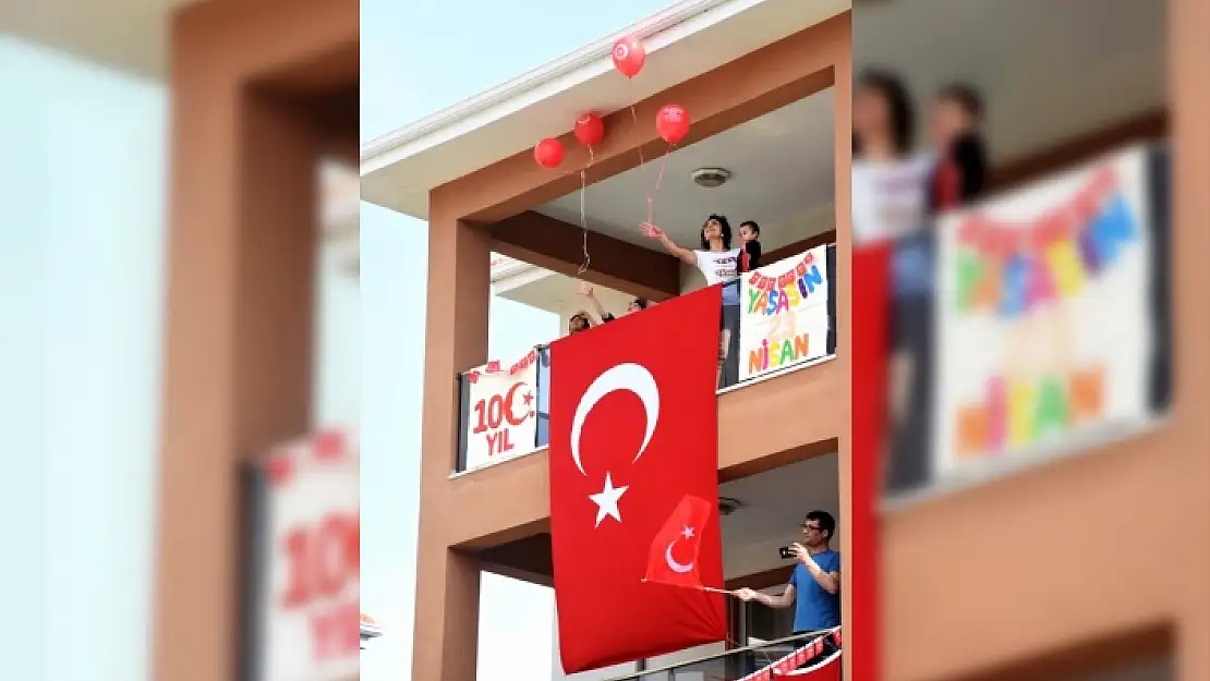 Muğla'da Polis ve Jandarmadan '23 Nisan' Konvoyu