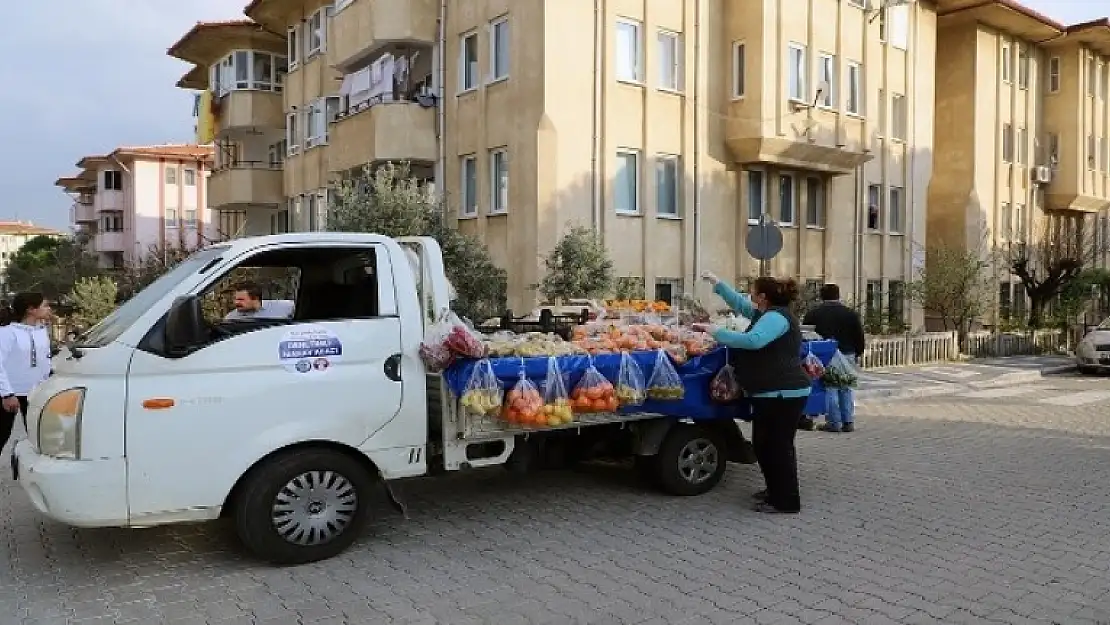 Muğla'da Sebze-Meyve Ayağınıza Geldi: 'Seyyar Manav'