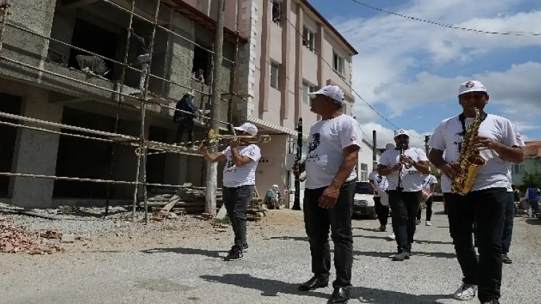 Müzisyenler Bu Kez İşçiler için Çaldılar