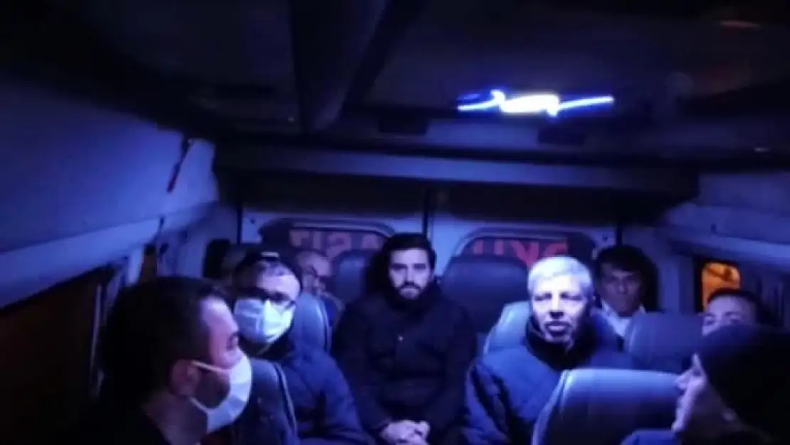 Sosyal İzolasyona Uymadan Yolcu Taşıyan Minibüs Trafikten Men Edildi