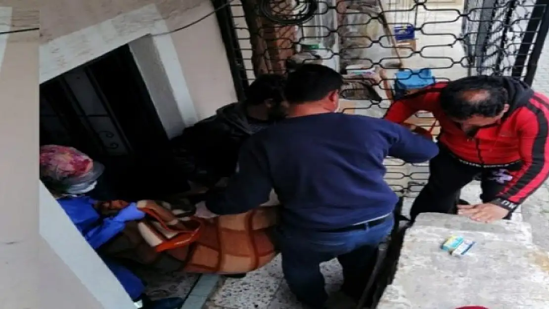 Yaşlı Kadın Mutfak Tüpünden Sızan Gazdan Zehirlendi