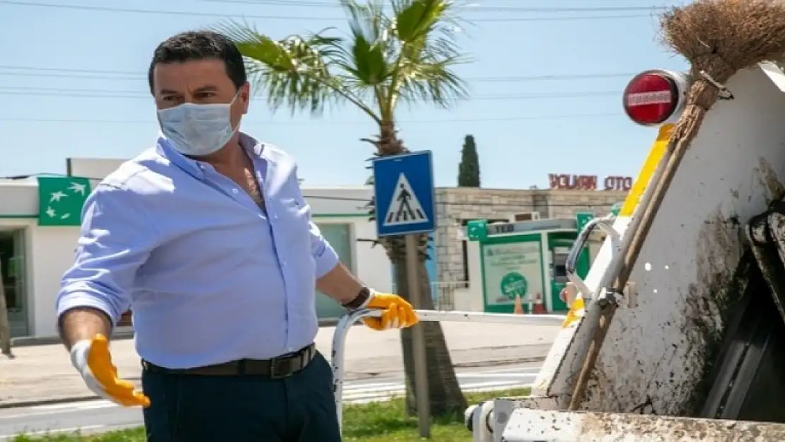 Bodrum Belediye Başkanı Aras İşçilerin Bayramını Kutladı