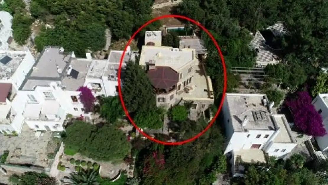 Firari Can Dündar'ın Villasının Bir Kısmı Hazine Arazisinde Çıktı