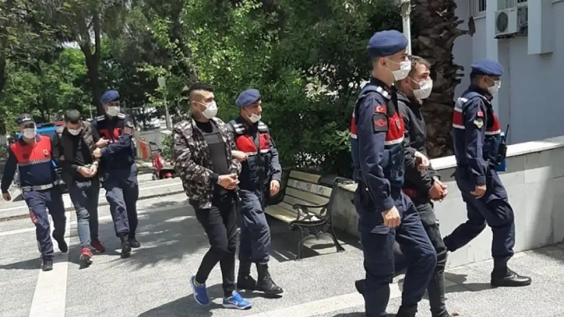 Köyceğiz'de Uyuşturucu Alışverişine Suçüstü!