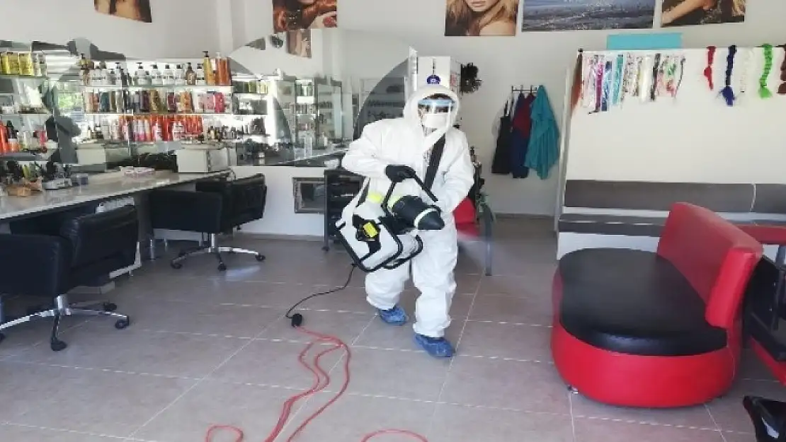 Marmaris'te Salonlar Dezenfekte Edildi