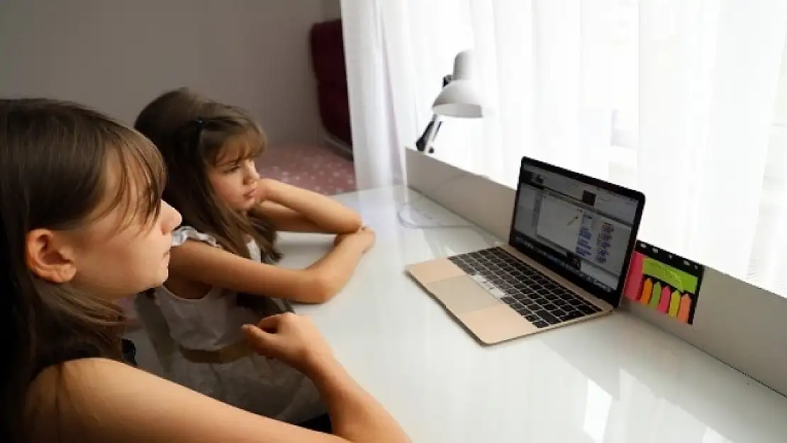 Online Kodlama Kampı Atölye Etkinliğine 70 Öğrenci Katıldı