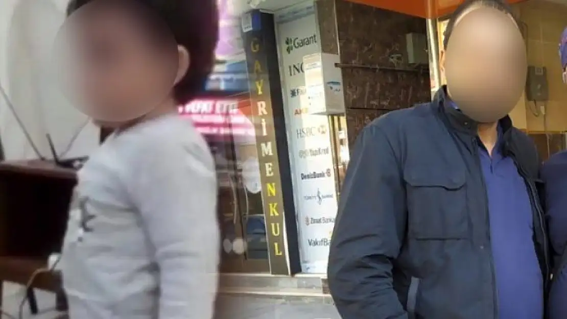 2 Yaşındaki Oğlunun Cinsel Organını Kesmeye Çalıştı!