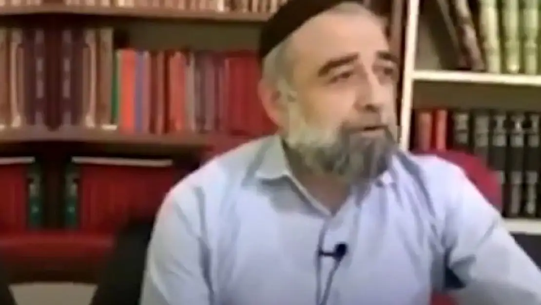 'Allah 'Ol' Der Oluverir' Dediği Sırada Sallanmaya Başladı