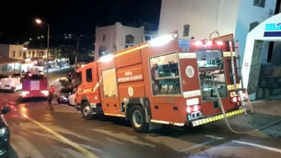 Bodrum'da Otel Çatısında Yangın