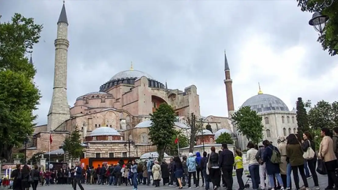 İlber Ortaylı Ayasofya'nın Cami Yapılması Planına Karşı Çıktı