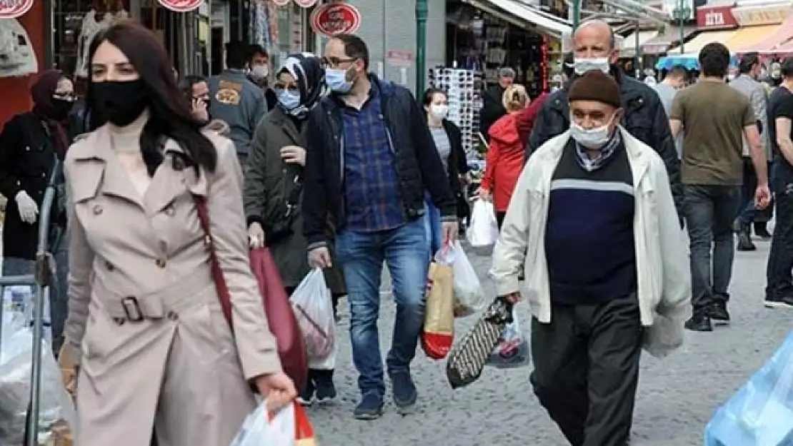 Maskesiz Sokağa Çıkma Yasağı Uygulanan Kentlere Tunceli'de Katıldı!