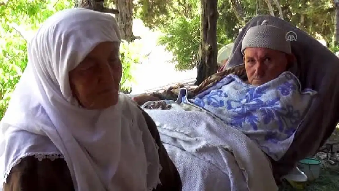 Muğla'da Örnek Çift: Felçli Eşine 9 Yıldır Sevgiyle Bakıyor