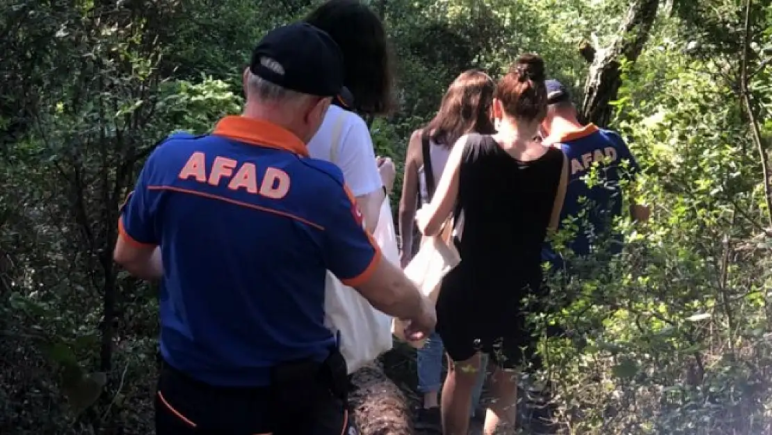 Ormanda Kaybolan 3 Genç Kızın Yardımına AFAD Yetişti