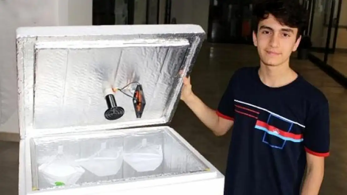 Ortaokul Öğrencisi Tek Kullanımlık Maskeler için Cihaz Geliştirdi