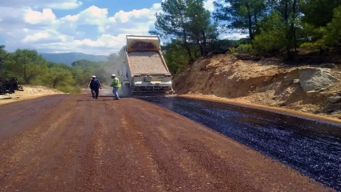Yatağan Turgutlar'da Yol Genişletme Çalışması Tamamlandı