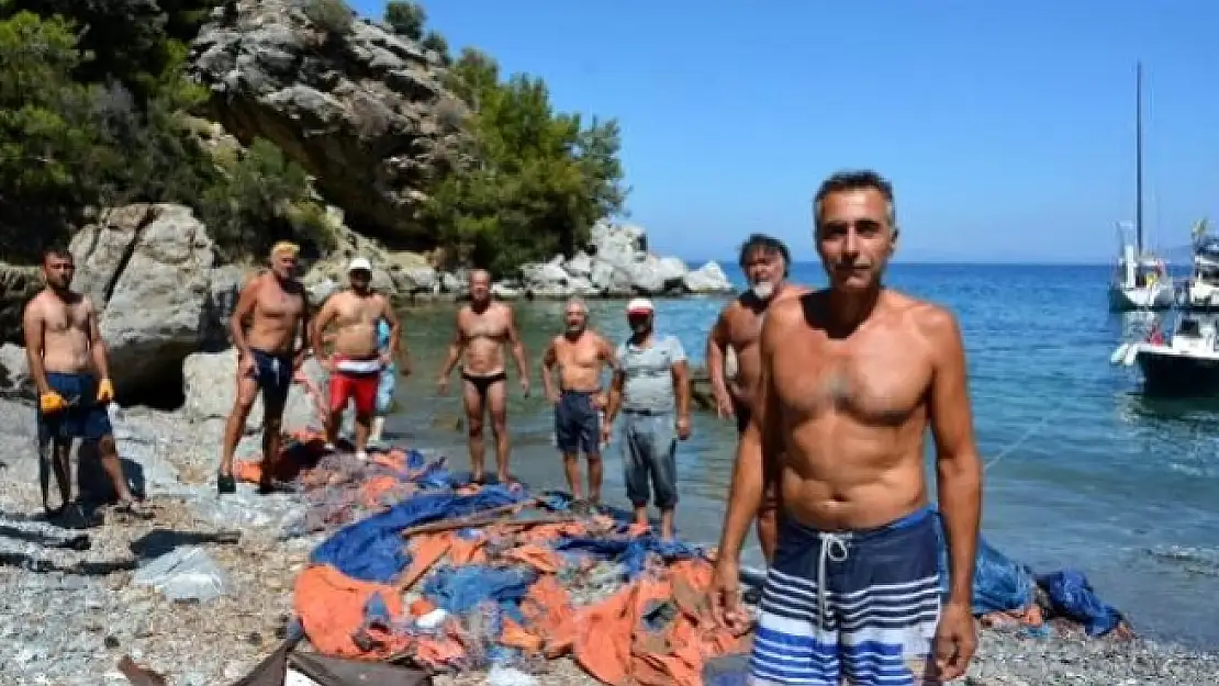 Datça'da Çevreci Denizciler Kıyı Temizliği Yaptı
