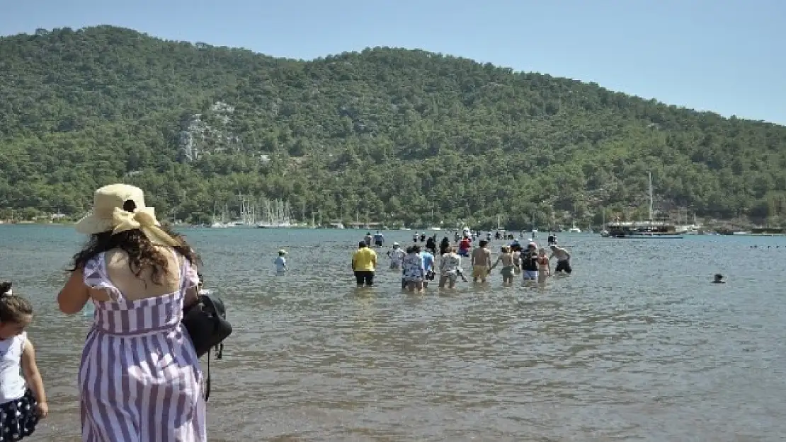Kızkumu Plajı'na Ziyaretçi Akını