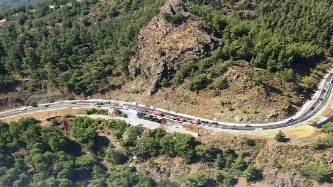 Marmaris'te Çıkan Yangın Büyümeden Söndürüldü