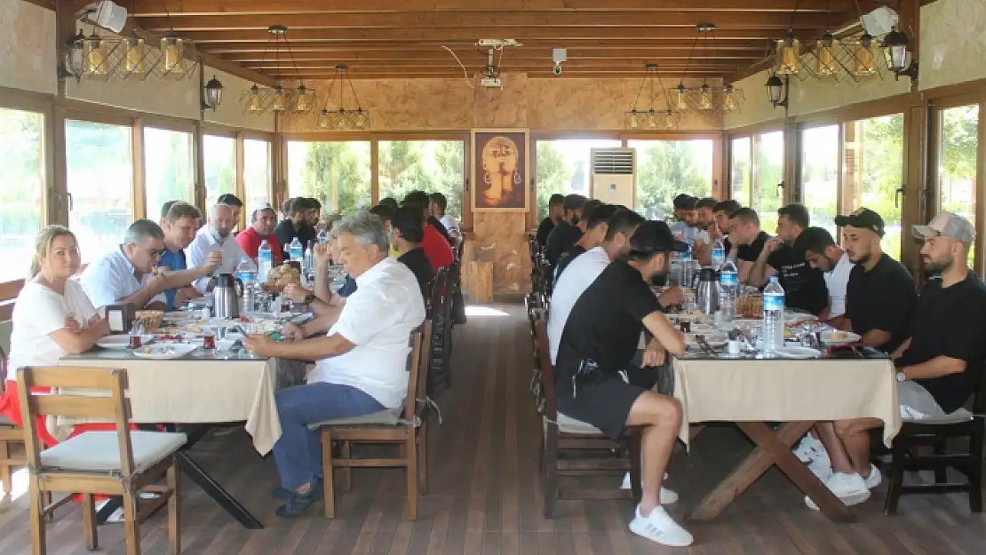 Muğlaspor Play Off Karşılaşması İçin Pazar Günü Antalya'ya Gidecek