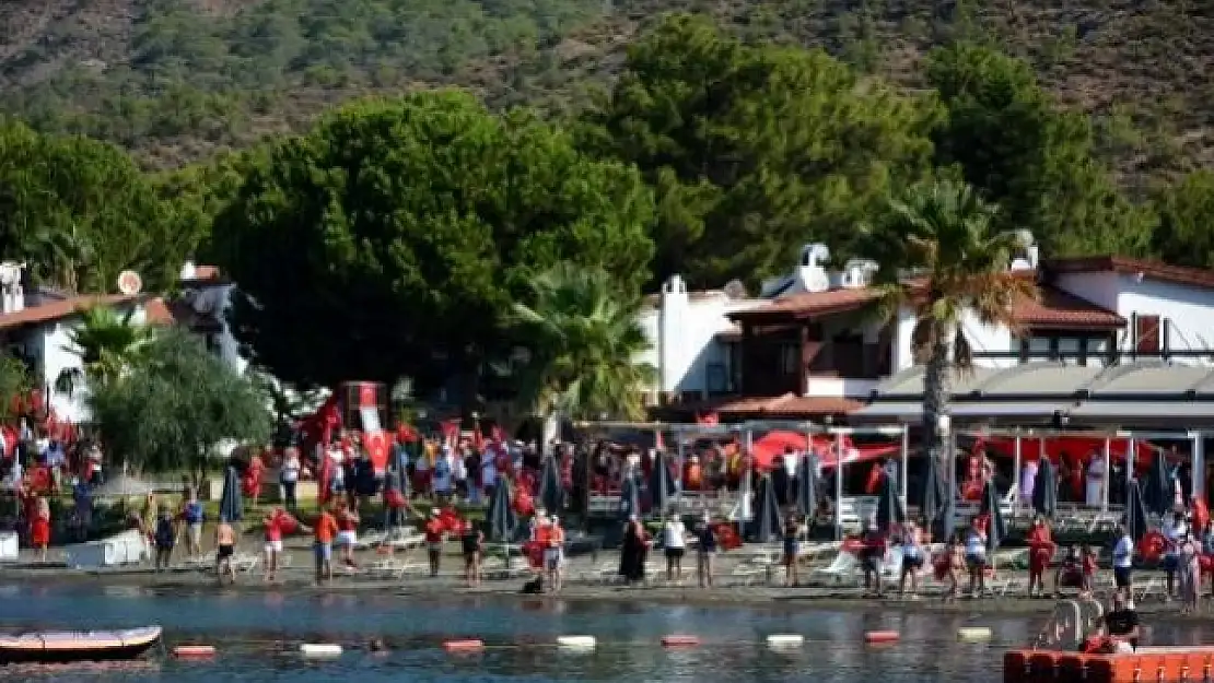 Datça'da Zafer Bayramı Denizde ve Karada Coşkuyla Kutlandı