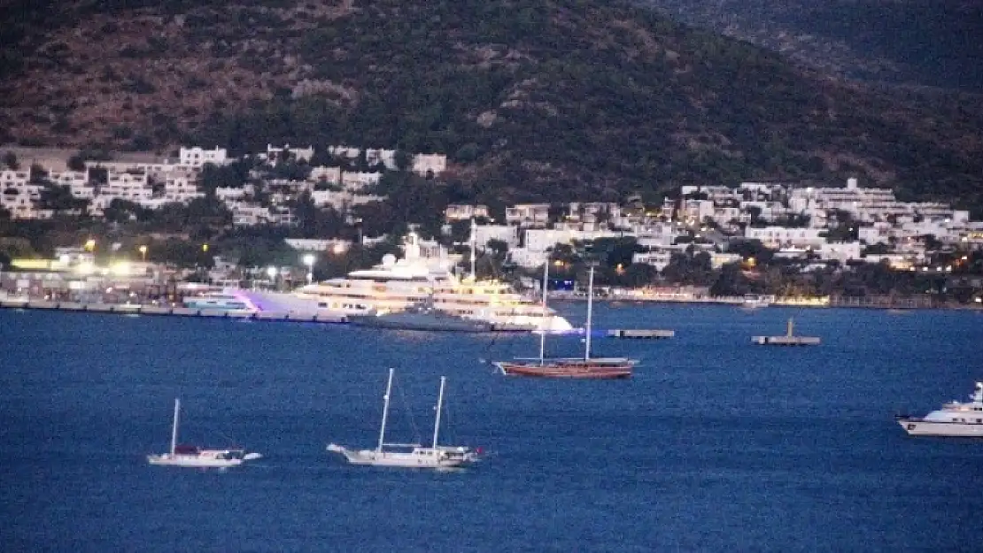 Mega Yat 'Scheherazade' Bodrum'da