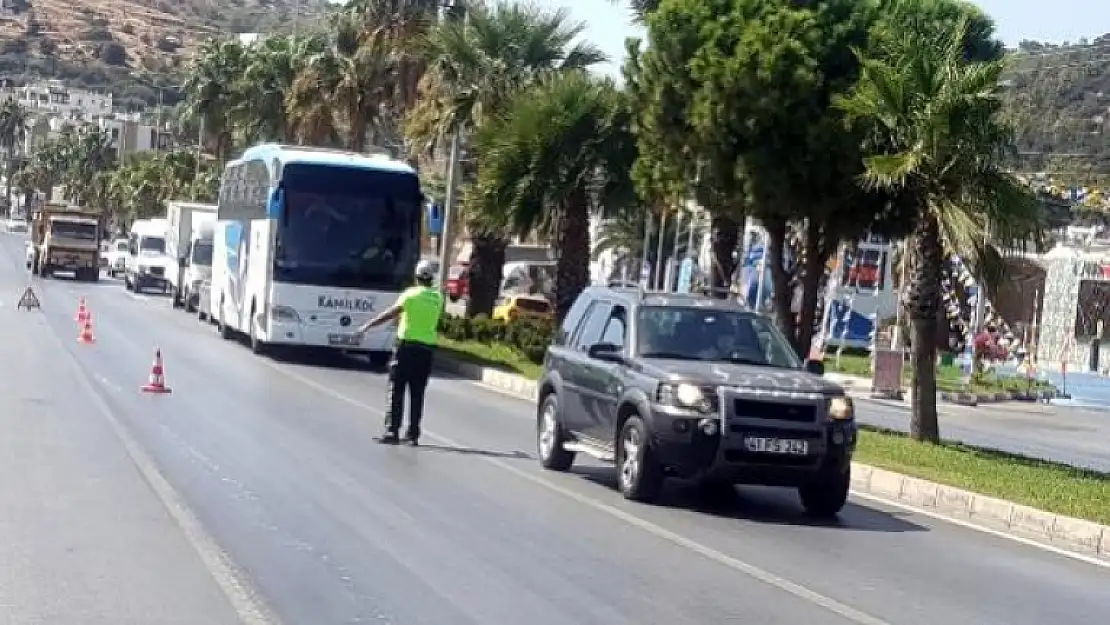Bodrum'da Toplu Taşıma Araçlarında Koronavirüs Denetimi