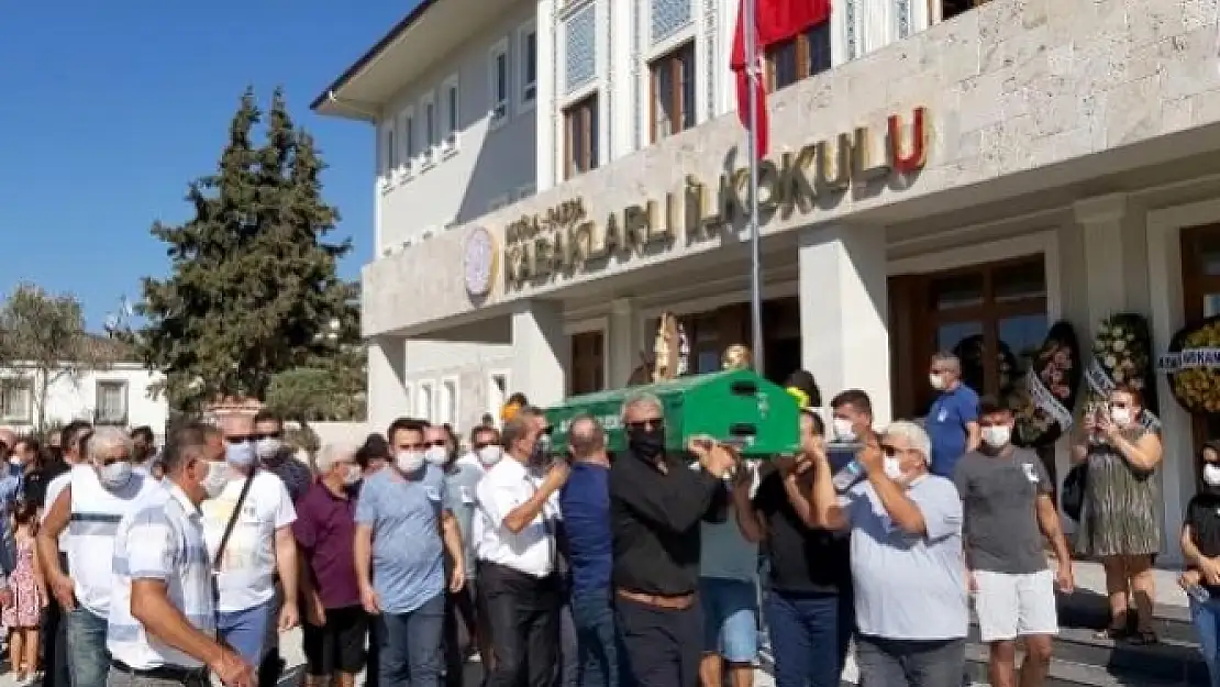 Hayırsever İş İnsanı Datça'daki Törenle Son Yolculuğa Uğurlandı