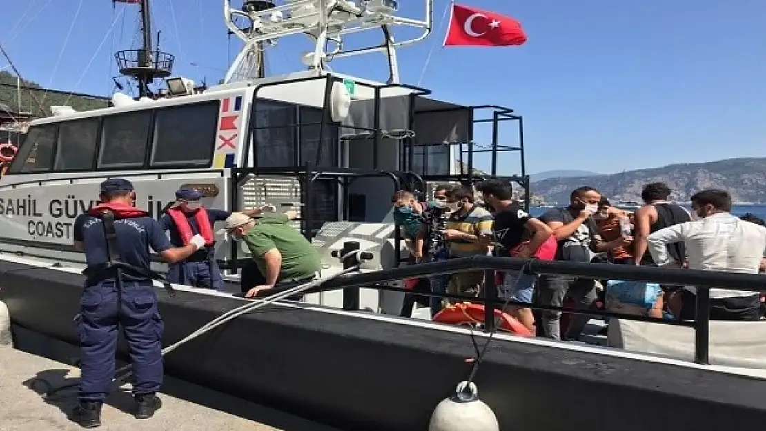 Marmaris Açıklarında 25 Düzensiz Göçmen Yakalandı