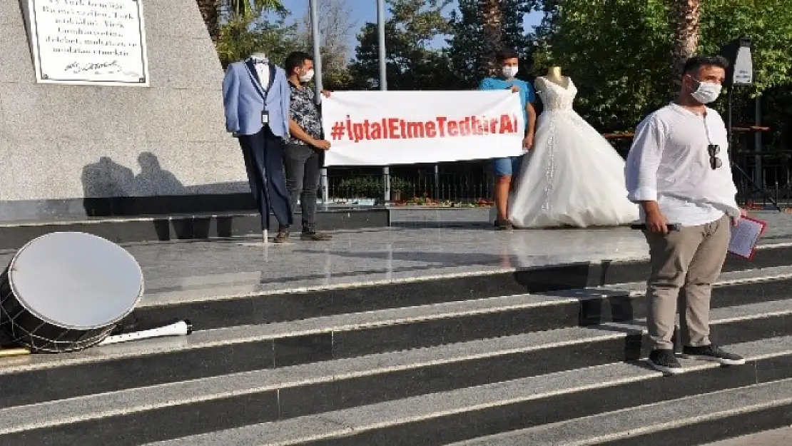 Milas'ta Düğüncüler Yasakları Protesto Etti