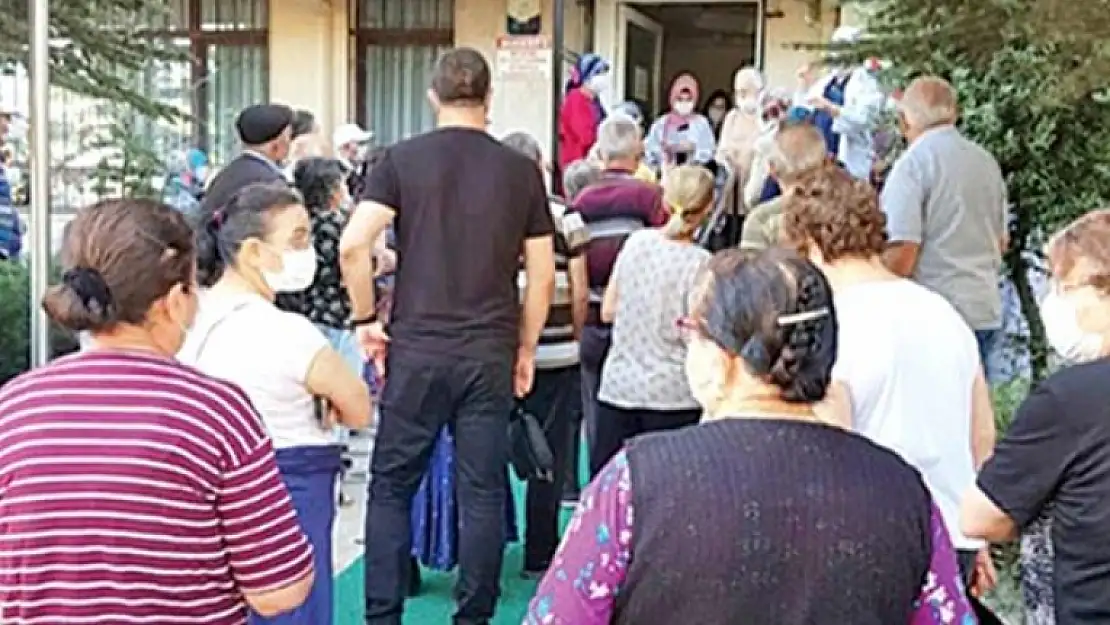 Prof. Dr. Serhat Ünal: Zatürre Aşısı Koronavirüse Karşı Korumaz