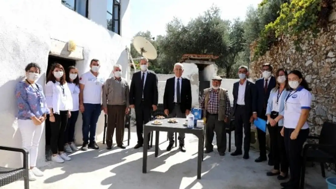 Başkan Gürün'den Koca Çınarlara Ziyaret