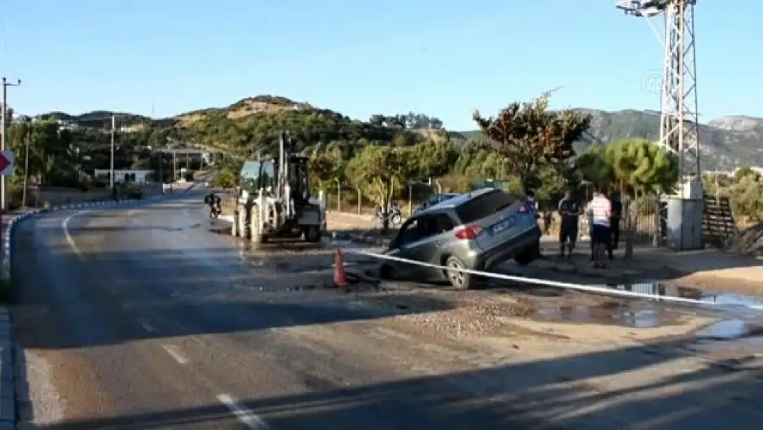 Bodrum'da Cip, İçme Suyu Hattının Patlamasıyla Oluşan Çukura Düştü