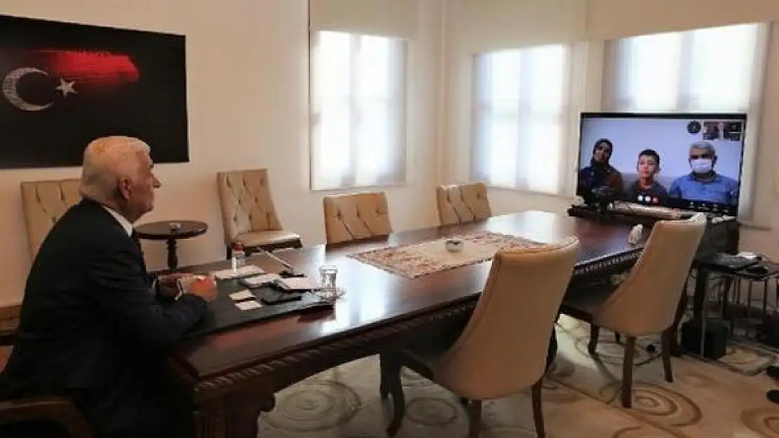 Sosyal Medyadan Başkandan Tablet İstedi Başkan Talebi Yerine Getirdi