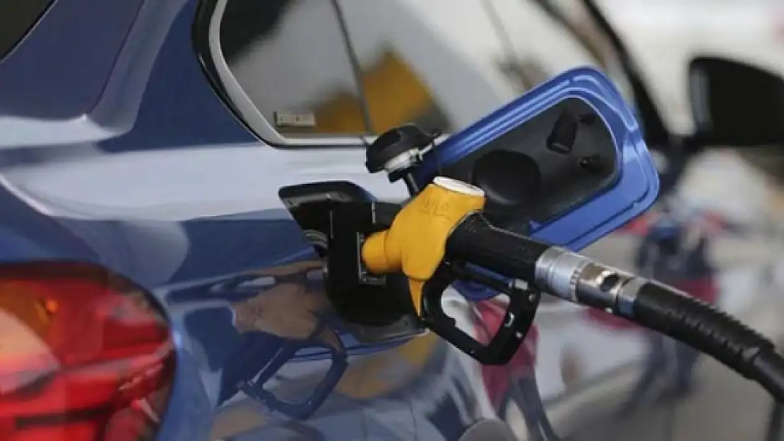 Araç Sahiplerine Müjde: Benzine 32 Kuruş İndirim Geliyor!