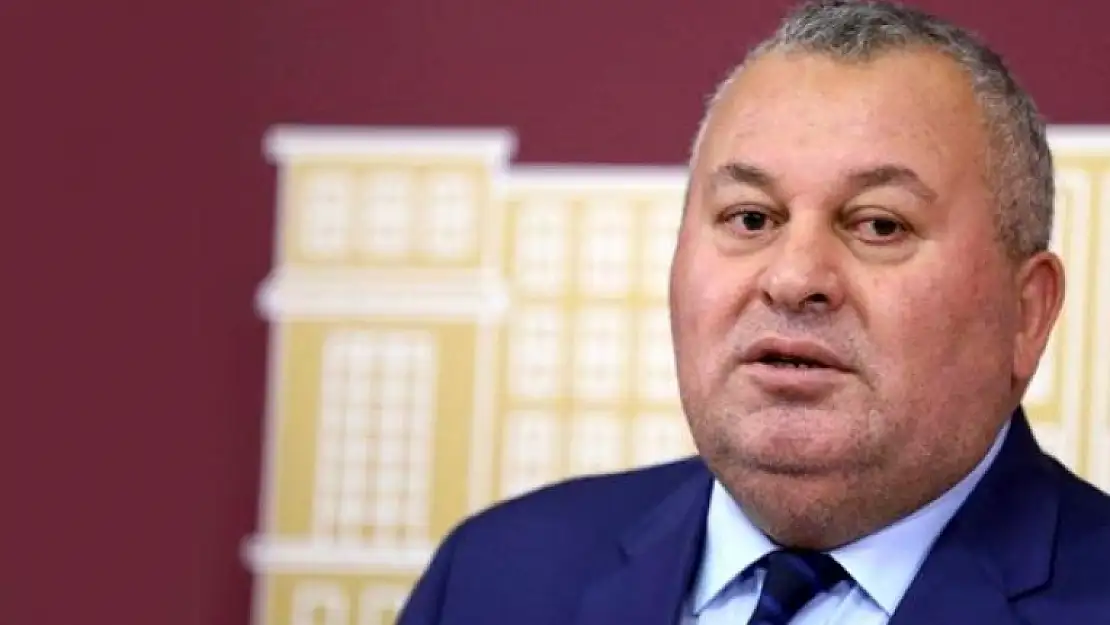 Cemal Enginyurt, Alaattin Çakıcı'yı Eleştirdiği Paylaşımını Sildi: Mesaj Amacına Ulaştı