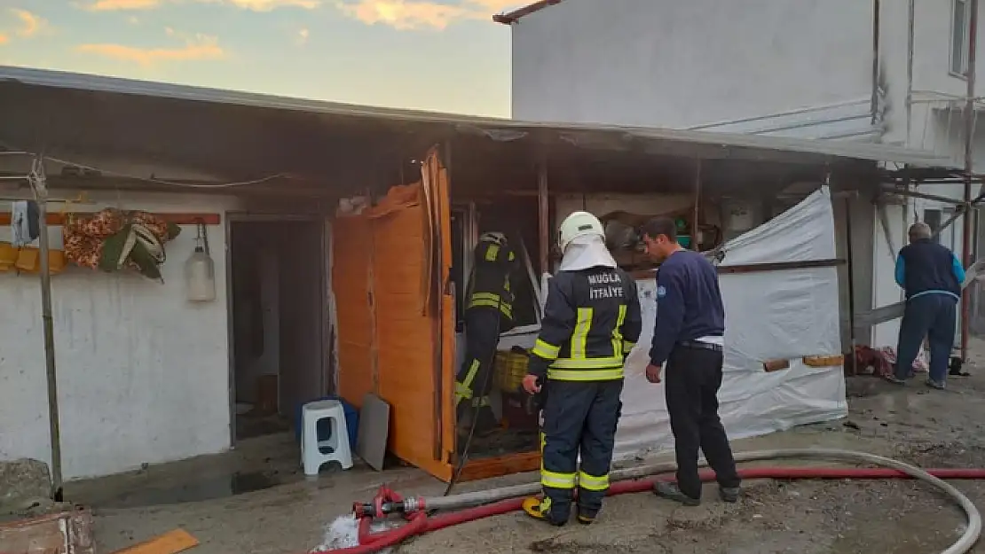 Dalaman'da İşçilerin Konakladığı Binada Yangın Çıktı !