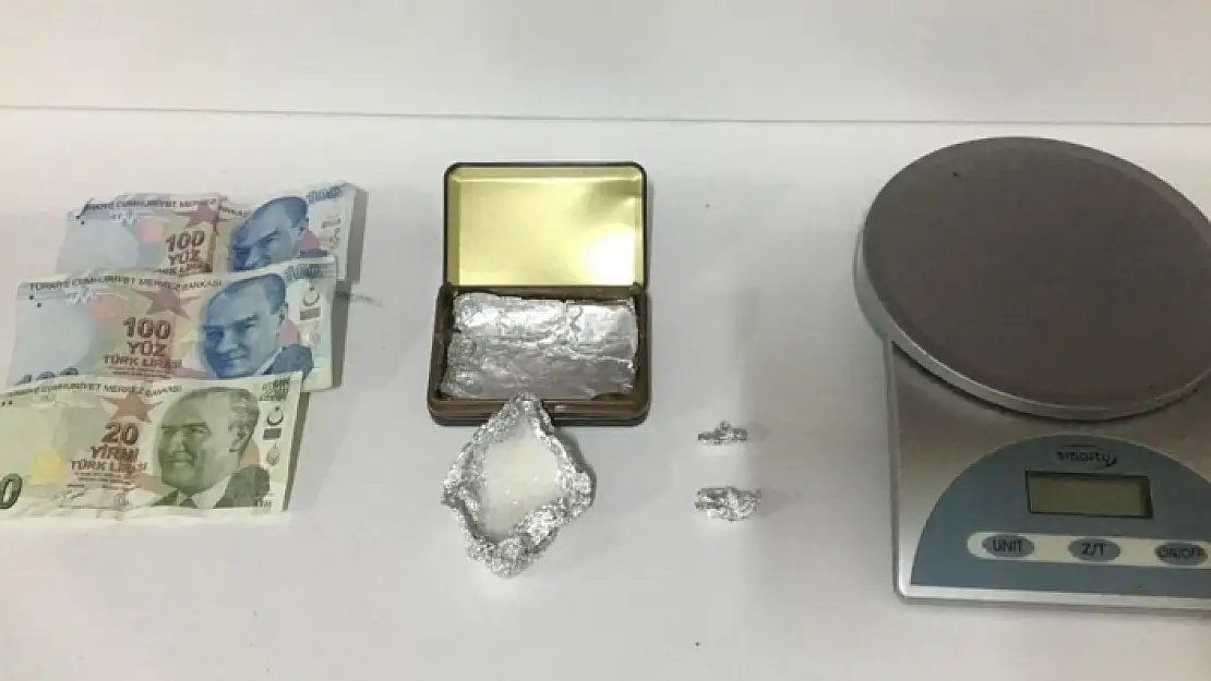 Didim'de uyuşturucu operasyonu: 2 tutuklama