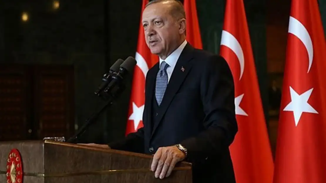 Hafta Sonu Kısmi Sokağa Çıkma Yasağı İlan Edildi, Online Eğitim Yıl Sonuna Kadar Uzatıldı!