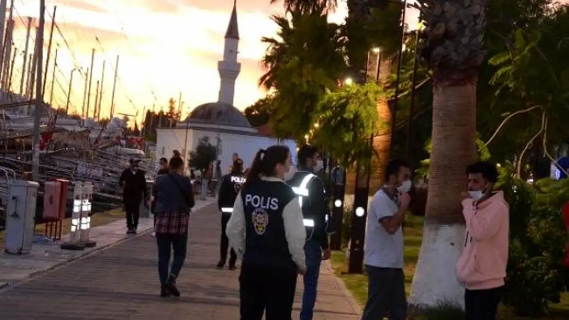 Maskesiz Çifte Nikah Töreninde Tutanak Şoku