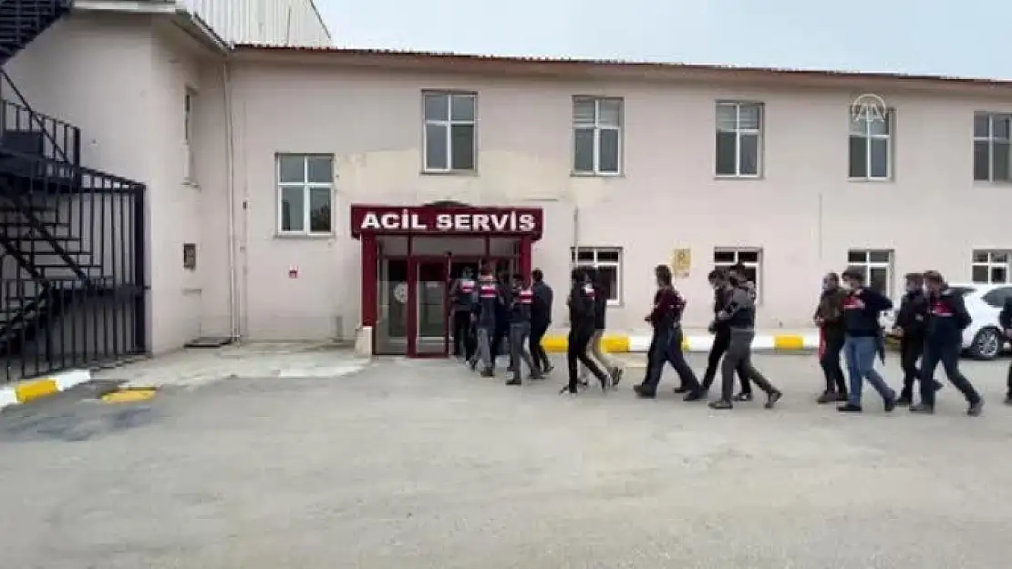 Muğla, İstanbul ve Van'da Eş Zamanlı Terör Operasyonu: 13 Gözaltı