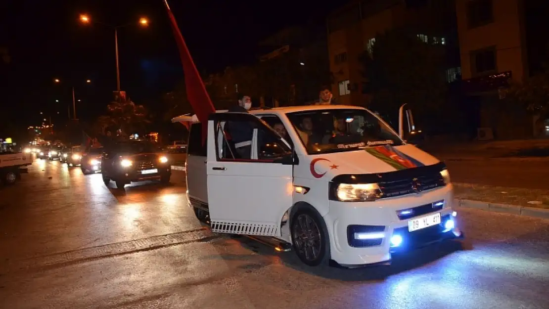 Ülkücülerden Azerbaycan'a Konvoylu Destek