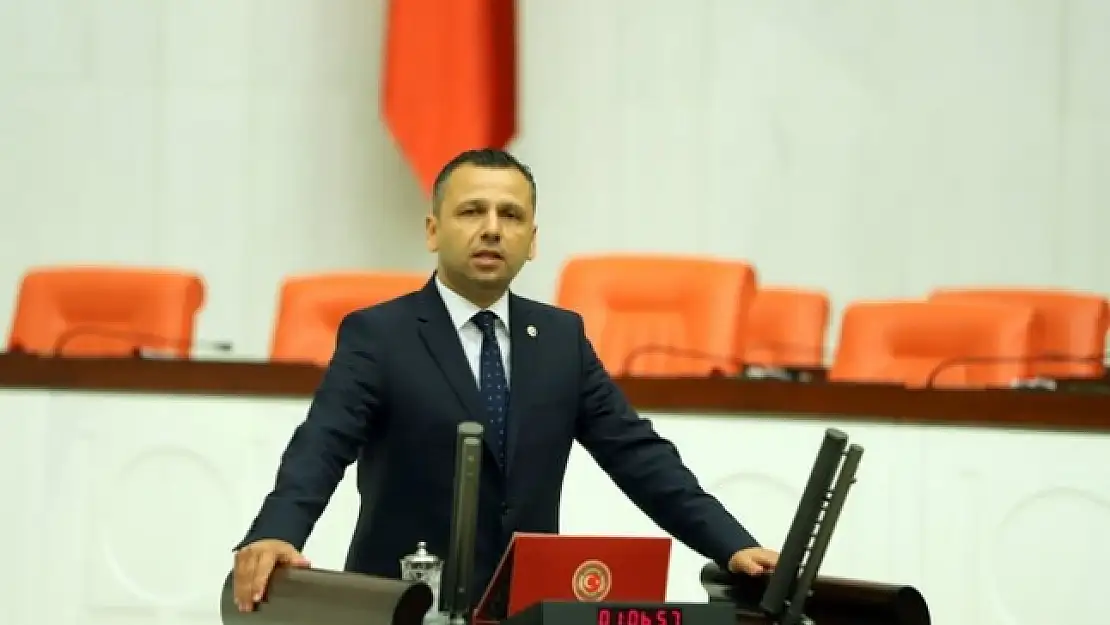 Burak Erbay: Vatandaş Aç, Tarikatlara Bütçeden 81 Milyon TL