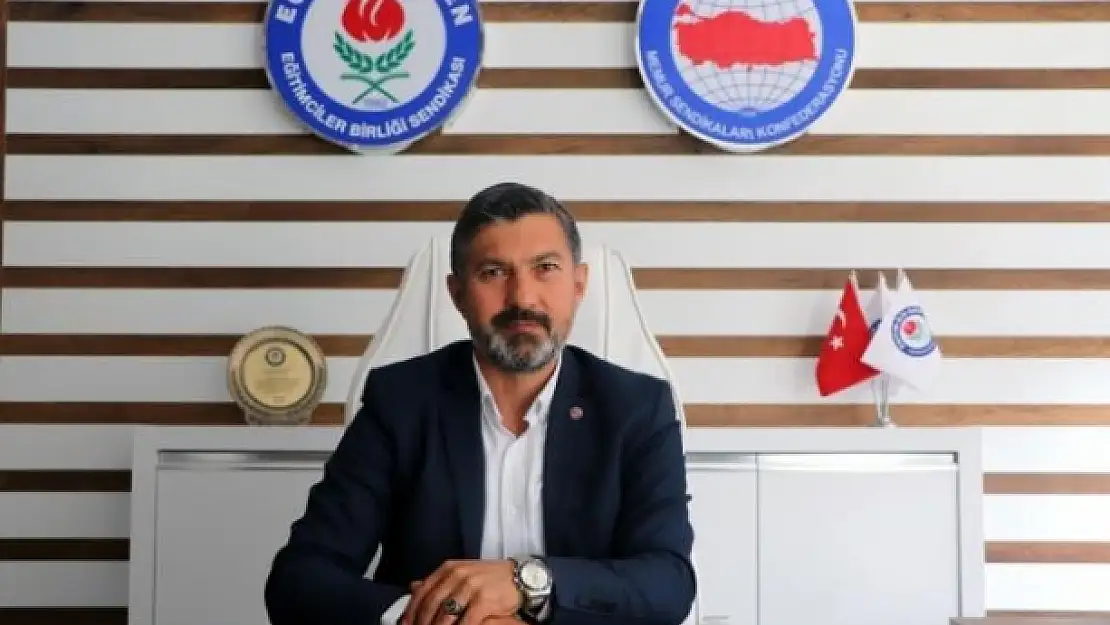 Mehmet Akif İnan Vefatının 21'inci Yılında Anılıyor