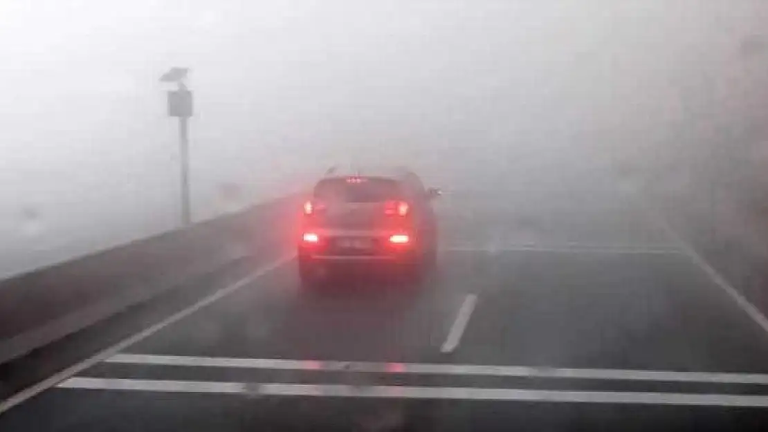 Sakar Rampası'nda Etkili Olan Sis Sürücülere Zor Anlar Yaşattı