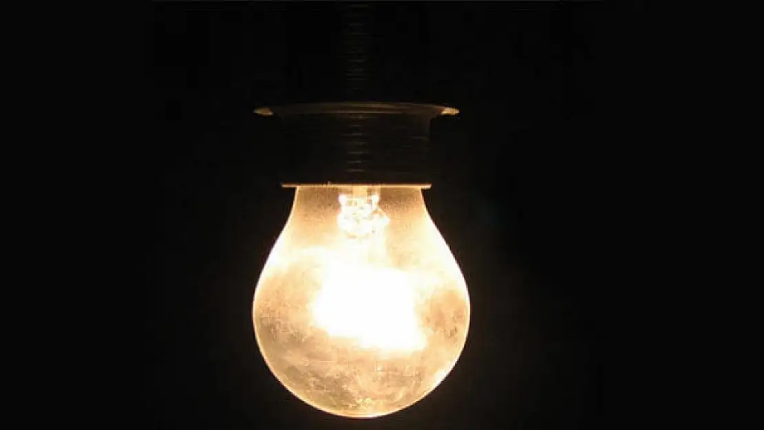 Ula'da 12 Saat Süren Elektrik Kesintisi Vatandaşı İsyan Ettirdi