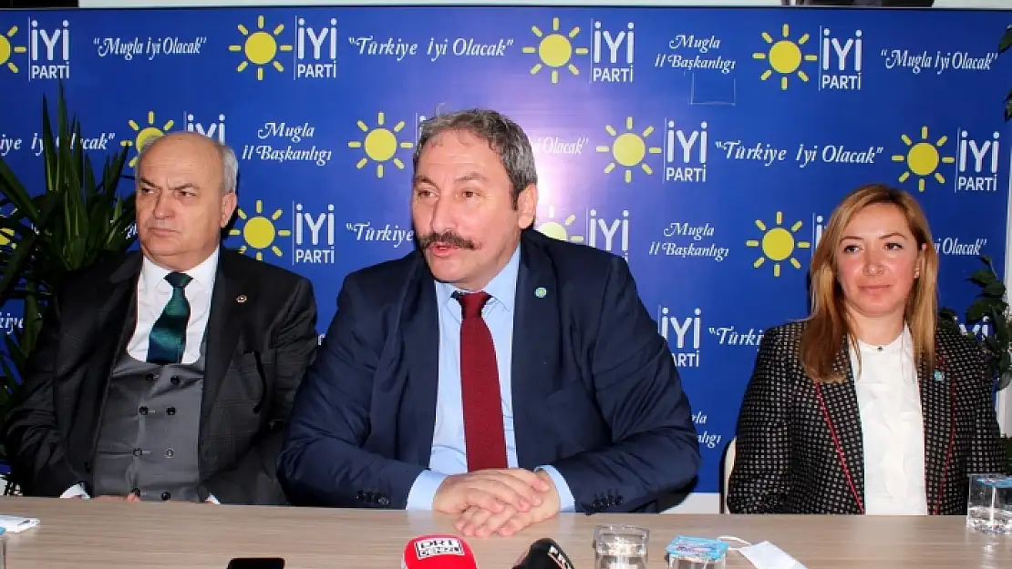 GENEL BAŞKAN YARDIMCISI AKALIN, İL YÖNETİMİ DÜŞEN İYİ PARTİ MUĞLA TEŞKİLATI İLE BİR ARAYA GELDİ