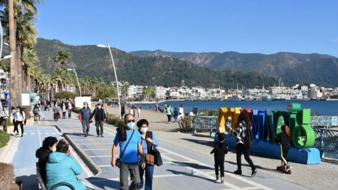 Marmaris'te Kısıtlama Günlerinde Sahiller Yürüyüşe Yasaklandı