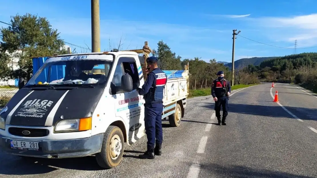 Muğla'da Kovid-19 Tedbirlerine Uymayan 140 Kişiye Ceza Uygulandı