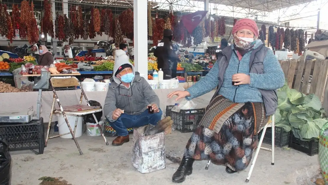 Muğla'da Soğuk Hava Pazar Esnafını da Vurdu