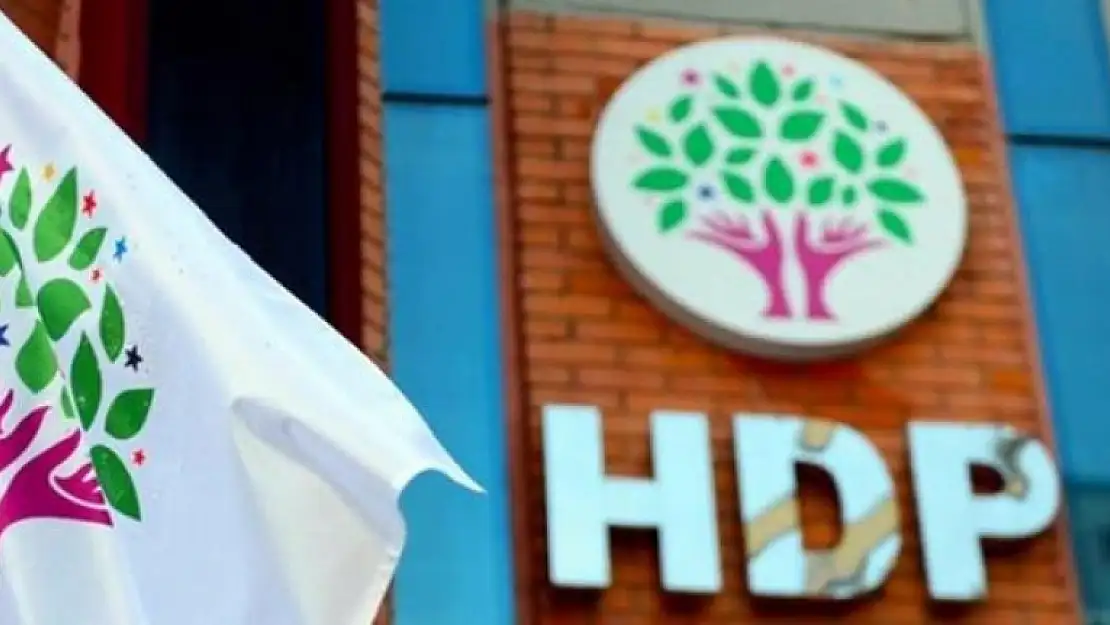 AYM Raportörü, HDP'nin Kapatılma İddianamesini Usûl Eksikliklerinin Giderilmesi İçin Reddetti
